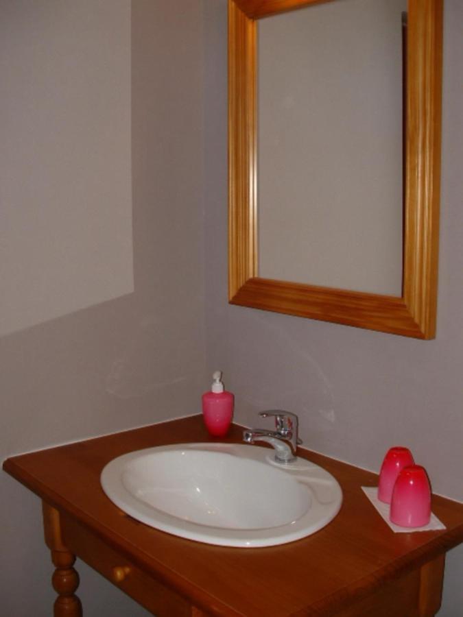 Acaba D'Entrar Bed & Breakfast Le Caylar Bagian luar foto